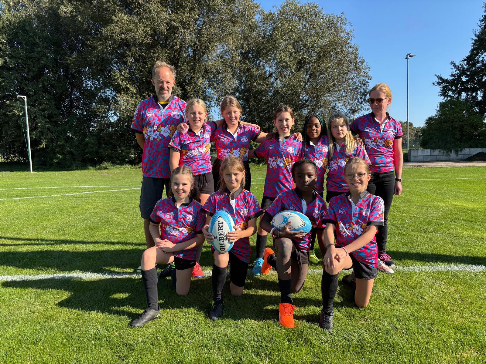 22.09.2024 Unsere U 10 Dragonettes beim August der Starke Turnier in Dresden. Zwar hat s der RC Leipzig gewonnen. Aber wir sind ganz stolzer Zweiter und waren die einzigen die gegen den RC Leipzig gewonnen haben.